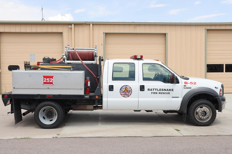 Brush 252 parked in front of Station 252